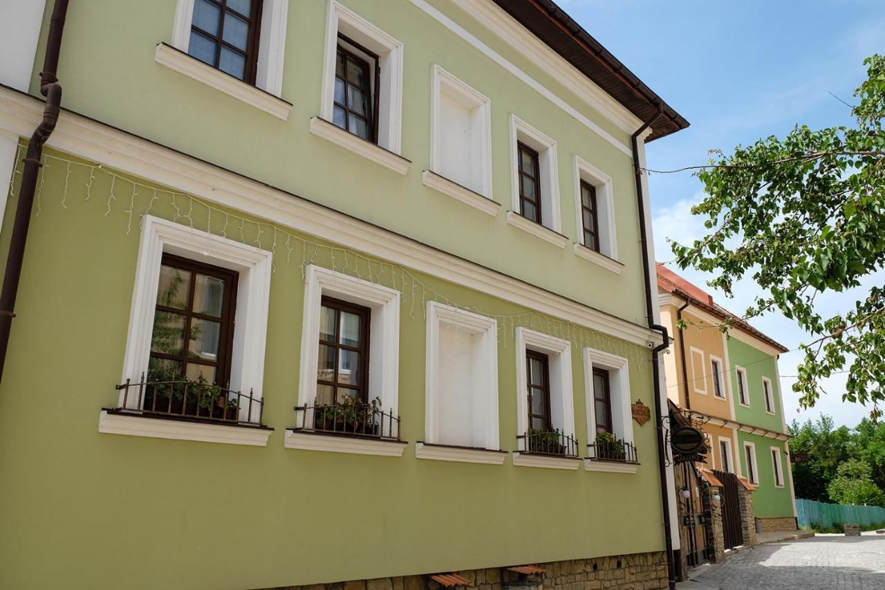 فندق Гостерія"Old Town" كاميانيتس - بوديلسكيي المظهر الخارجي الصورة